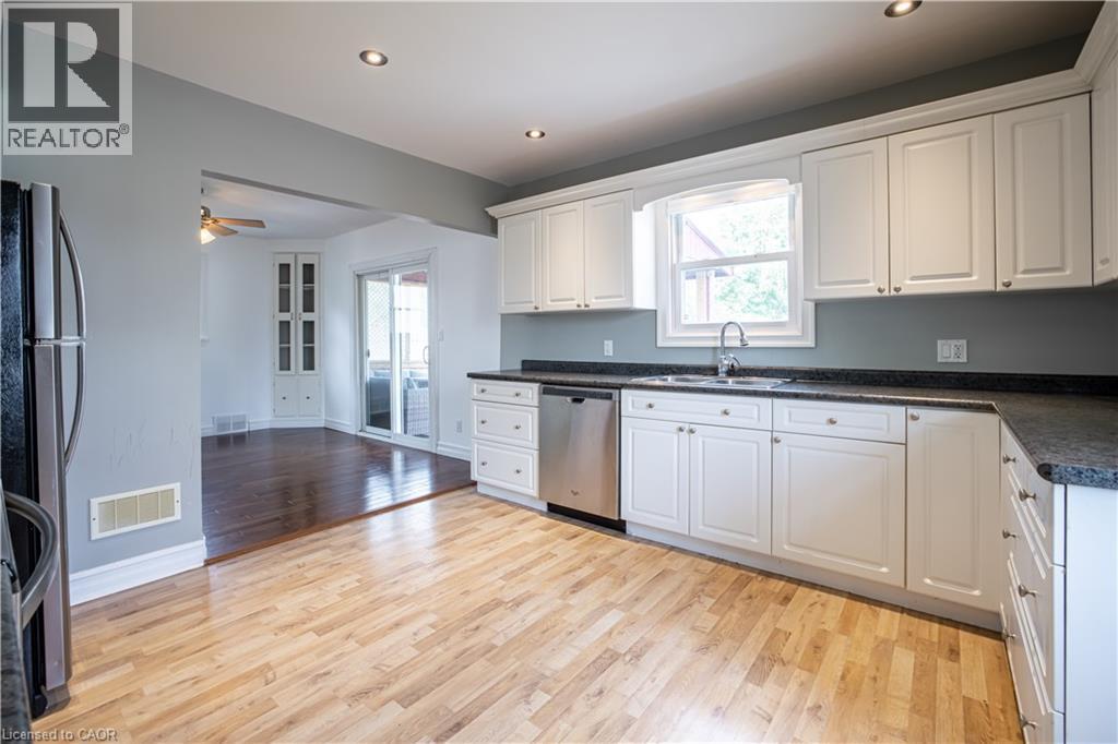 521 South Pelham Road Unit# Upper, Welland, Ontario  L3C 3C7 - Photo 13 - 40835628