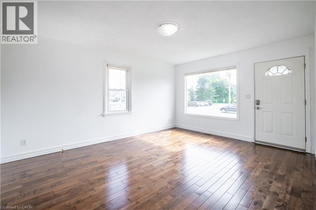 521 South Pelham Road Unit# Upper, Welland, Ontario  L3C 3C7 - Photo 2 - 40835628