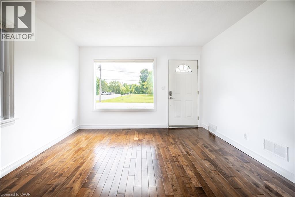 521 South Pelham Road Unit# Upper, Welland, Ontario  L3C 3C7 - Photo 3 - 40835628