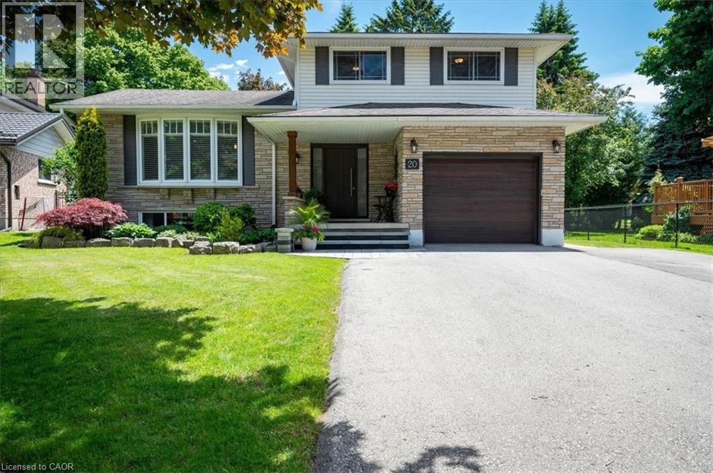 20 Wolfe's Court, Kitchener, Ontario  N2B 2Z1 - Photo 1 - 40835375