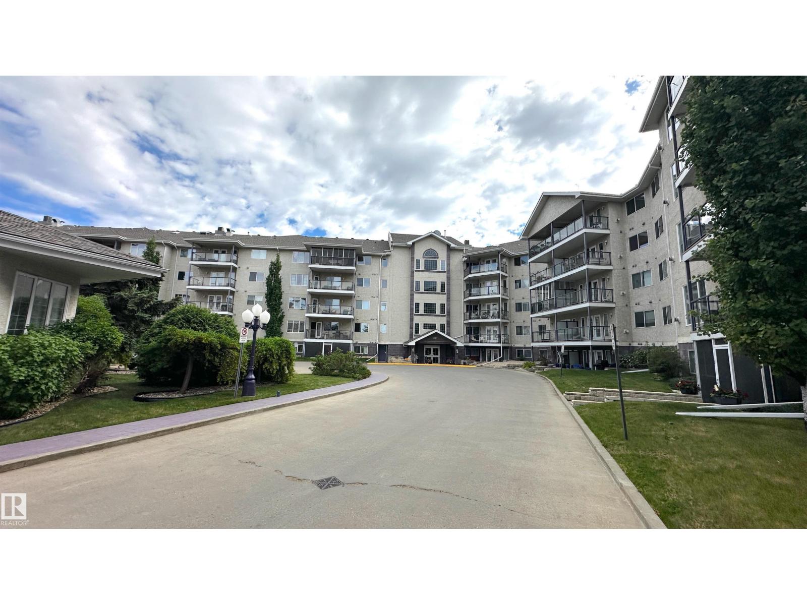 #218 237 YOUVILLE DR E NW, Edmonton, Alberta