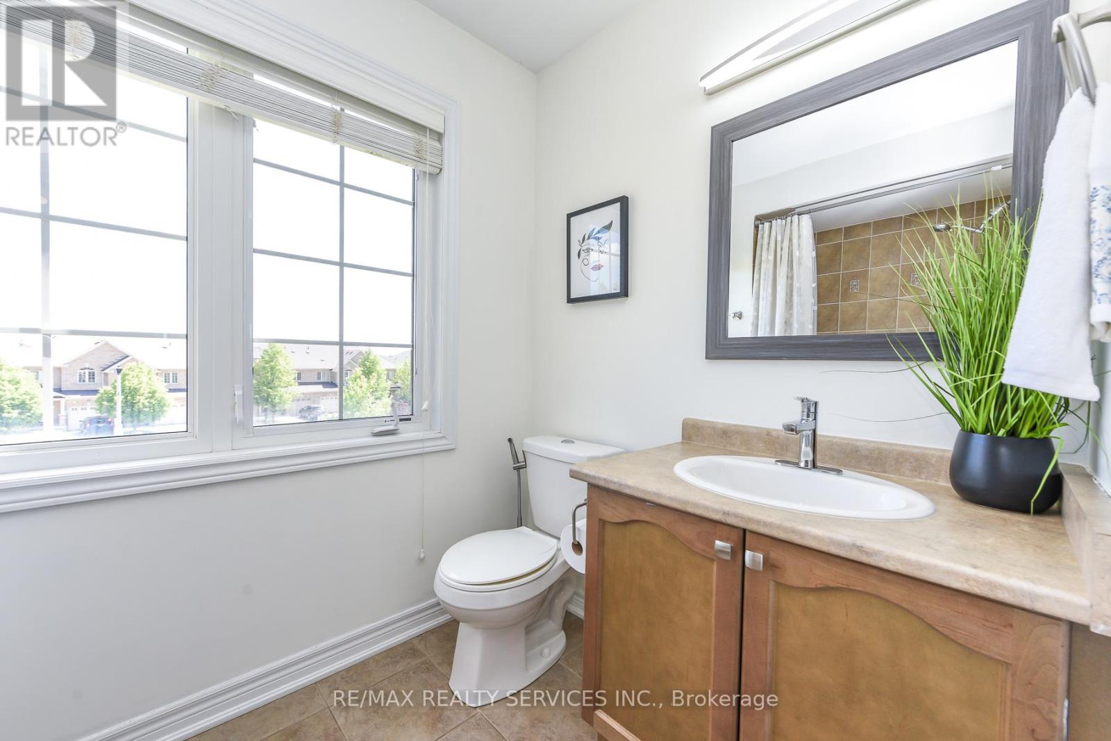 15 Peach Drive S, Brampton, Ontario  L6R 0W5 - Photo 25 - W13235538