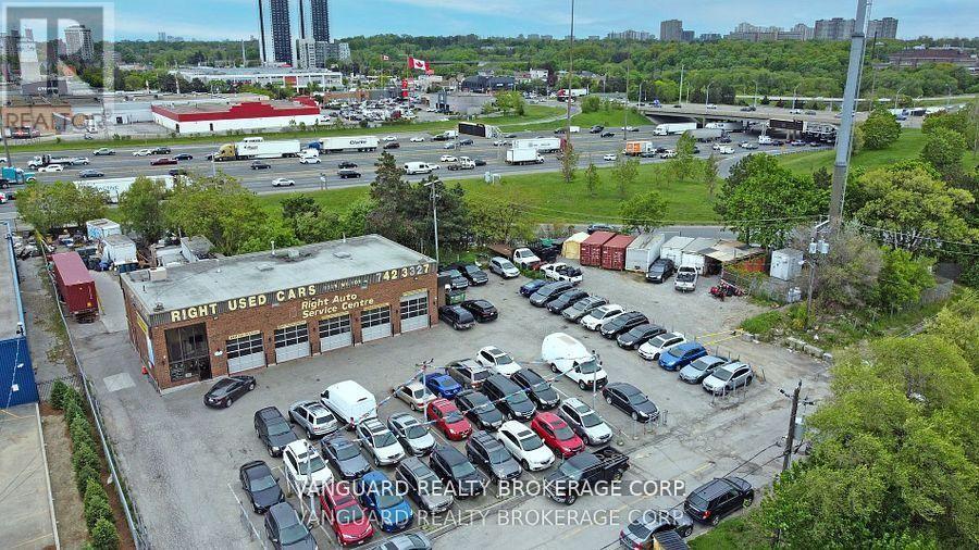 2025 Wilson Avenue, Toronto, Ontario  M9M 1A9 - Photo 3 - W13235658