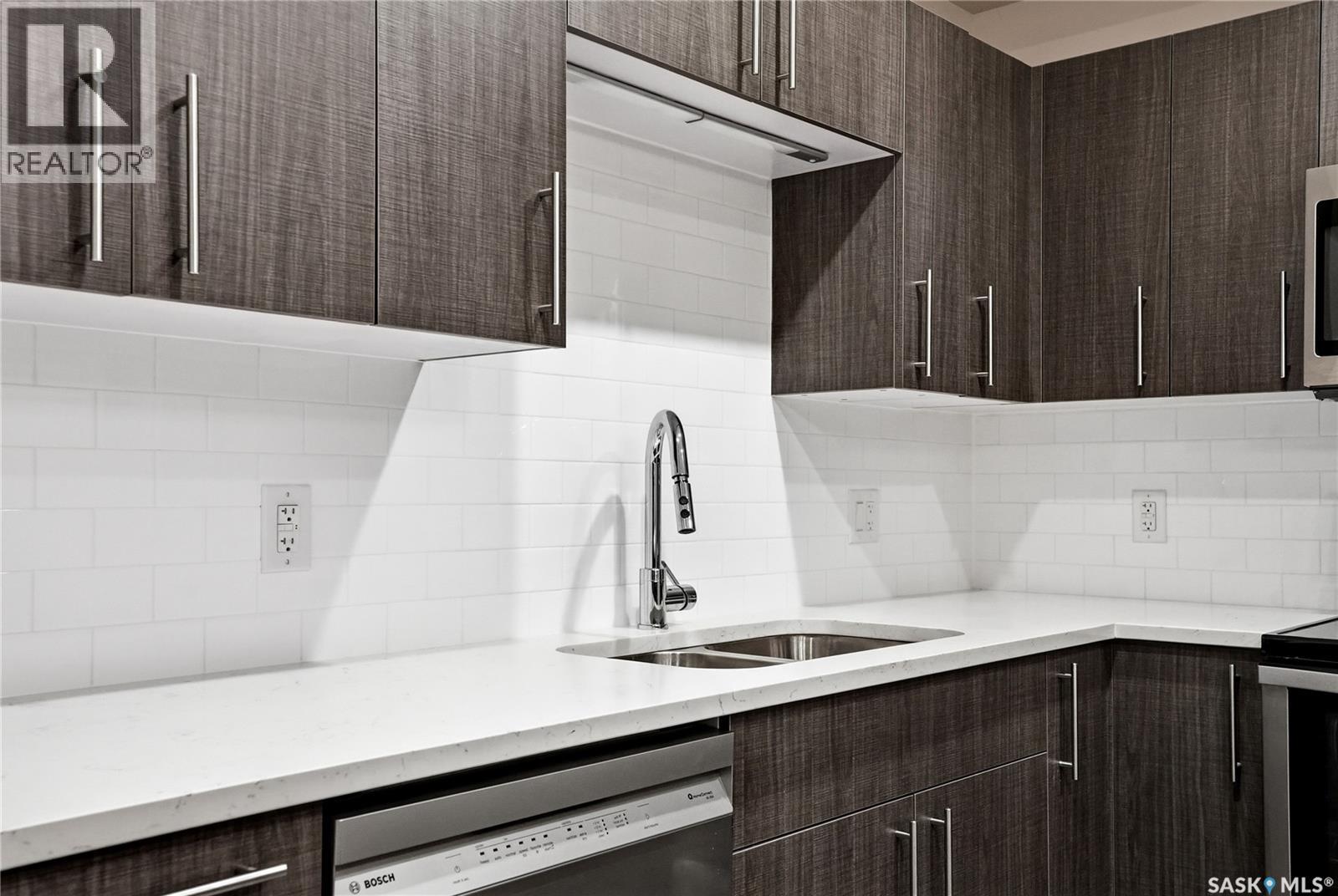 307 142 Pawlychenko Lane, Saskatoon, Saskatchewan  S7V 0N7 - Photo 7 - SK037938