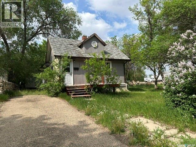 1042 Fairford Street E, Moose Jaw, Saskatchewan  S6H 0G6 - Photo 1 - SK038130