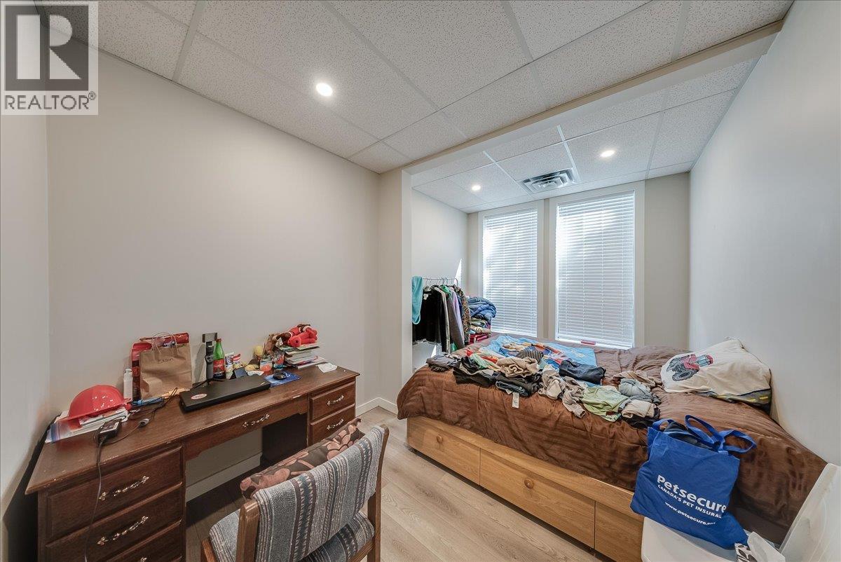 1500 Cedar Avenue, Trail, British Columbia V1R 4C6 - Photo 19 - 10389784