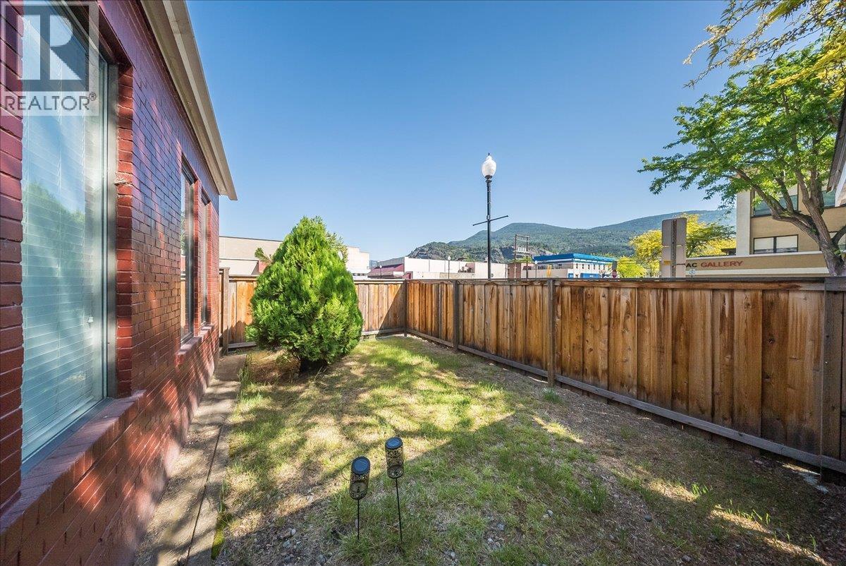 1500 Cedar Avenue, Trail, British Columbia V1R 4C6 - Photo 33 - 10389784