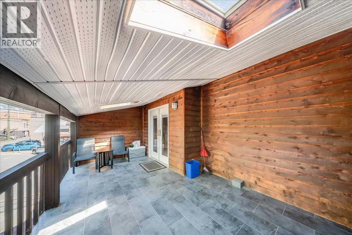 1500 Cedar Avenue, Trail, British Columbia V1R 4C6 - Photo 39 - 10389784