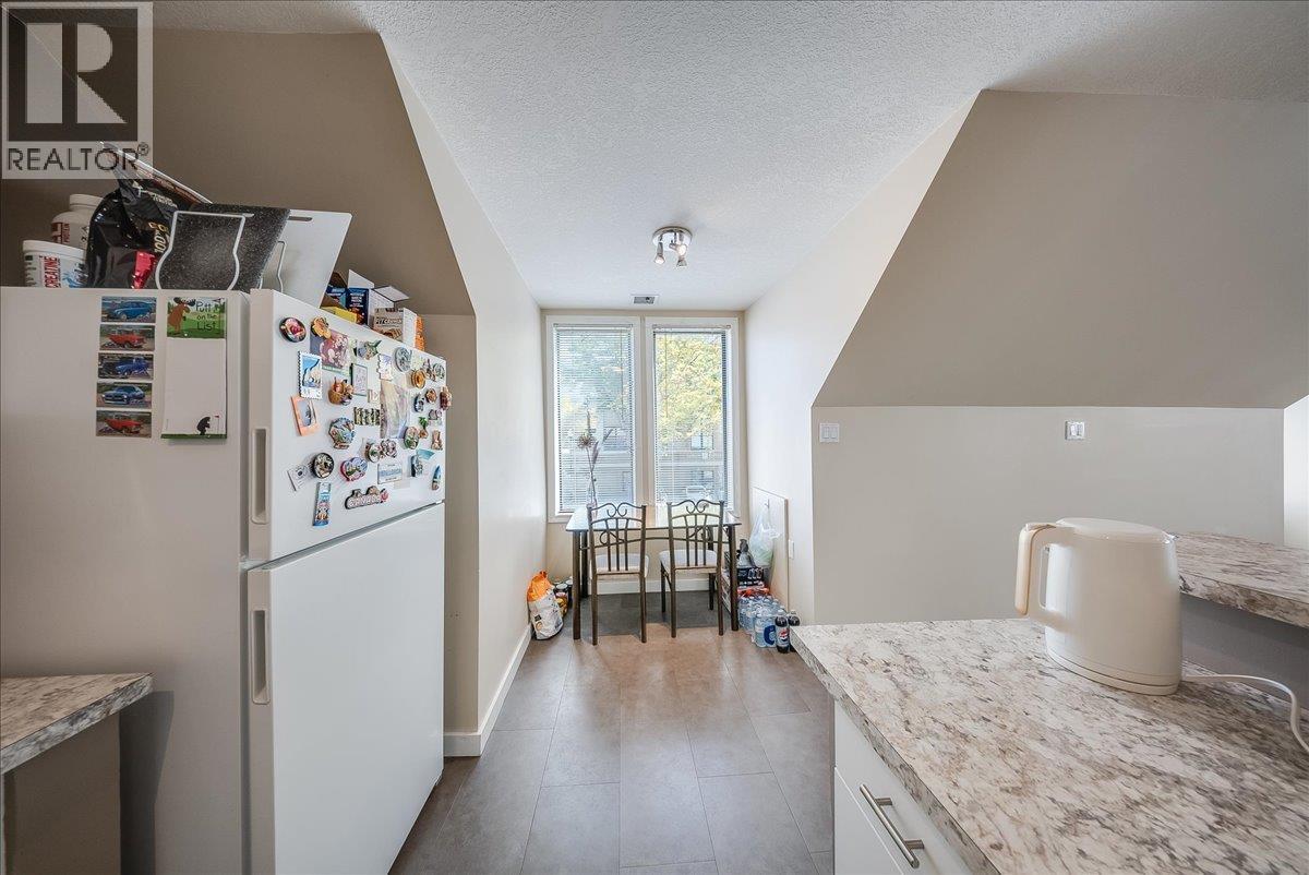 1500 Cedar Avenue, Trail, British Columbia V1R 4C6 - Photo 49 - 10389784