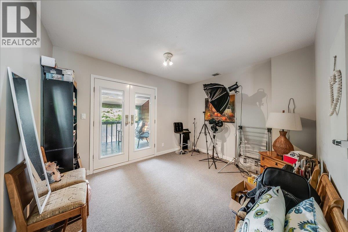 1500 Cedar Avenue, Trail, British Columbia V1R 4C6 - Photo 50 - 10389784