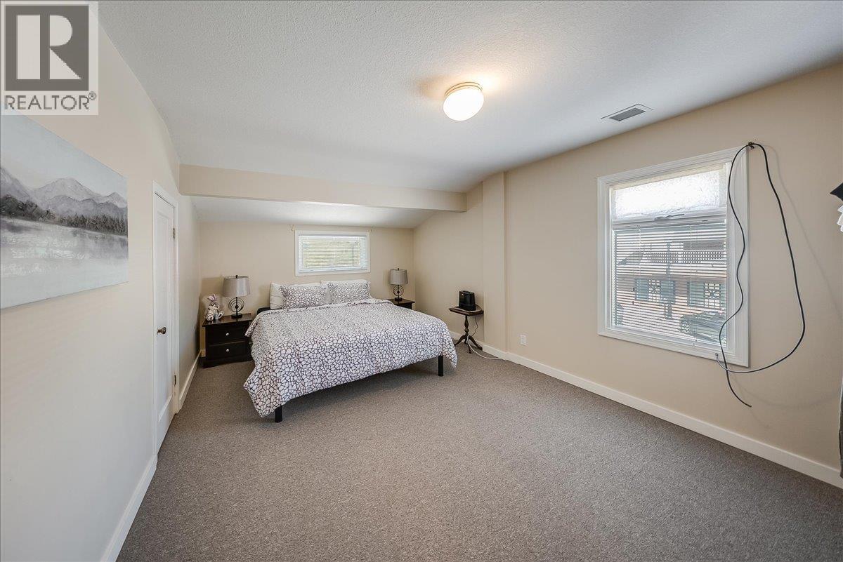 1500 Cedar Avenue, Trail, British Columbia V1R 4C6 - Photo 55 - 10389784