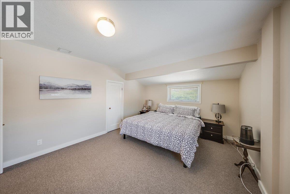 1500 Cedar Avenue, Trail, British Columbia V1R 4C6 - Photo 56 - 10389784