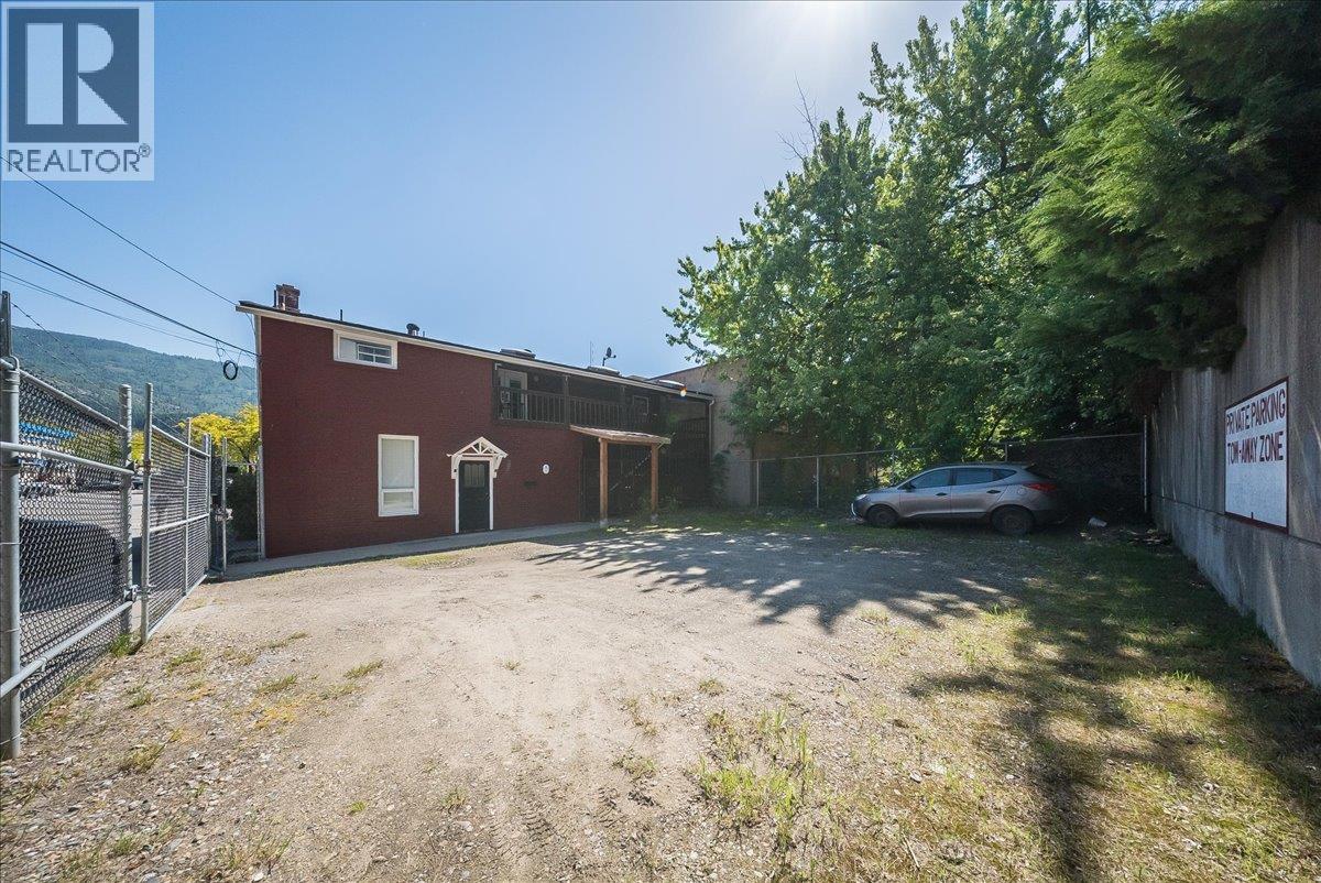 1500 Cedar Avenue, Trail, British Columbia V1R 4C6 - Photo 60 - 10389784