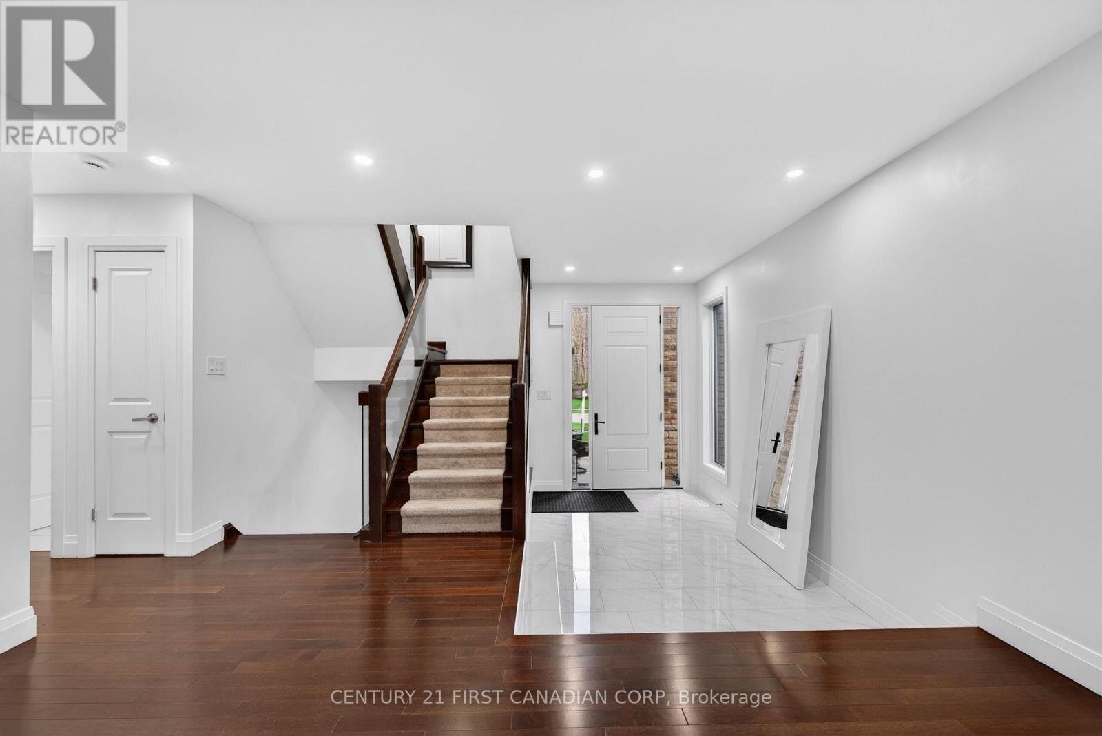2344 Buroak Drive, London North, Ontario  N6G 0L1 - Photo 4 - X13236044