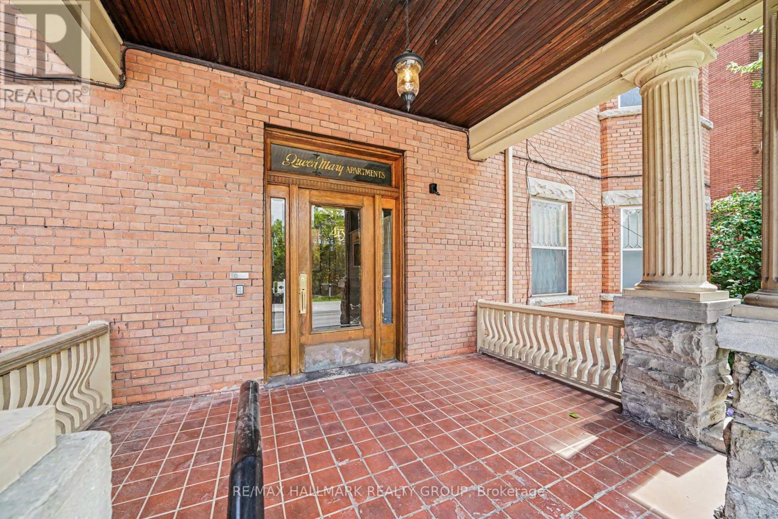 4 - 413 Elgin Street, Ottawa, Ontario  K2P 1N4 - Photo 2 - X13235784