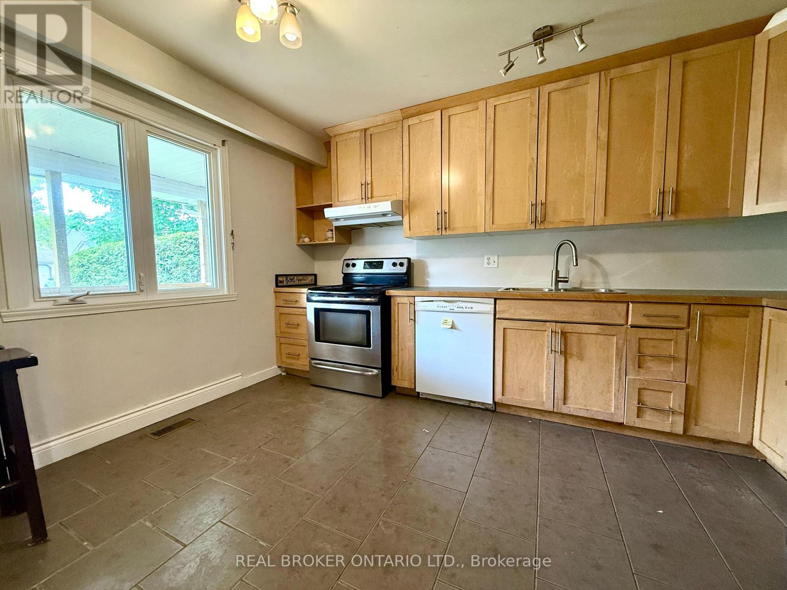 93 Melanie Crescent, Ottawa, Ontario  K2L 2E4 - Photo 7 - X13235888