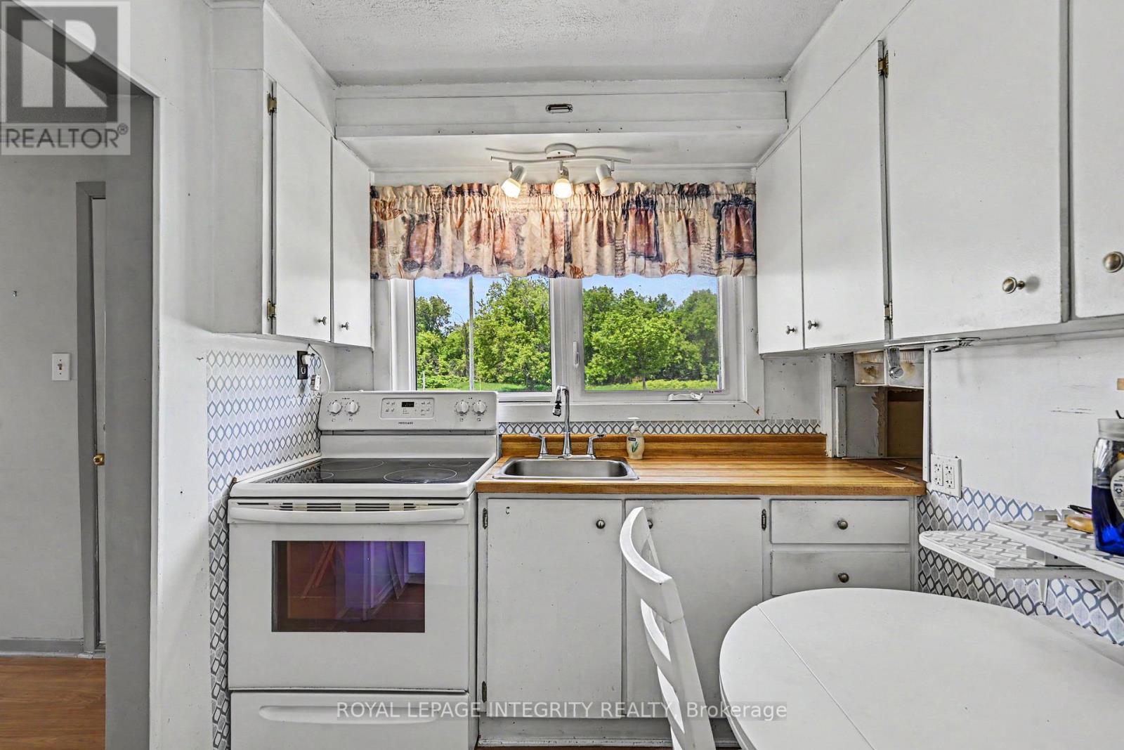 6070 Perth Street, Ottawa, Ontario  K0A 2Z0 - Photo 13 - X13236048