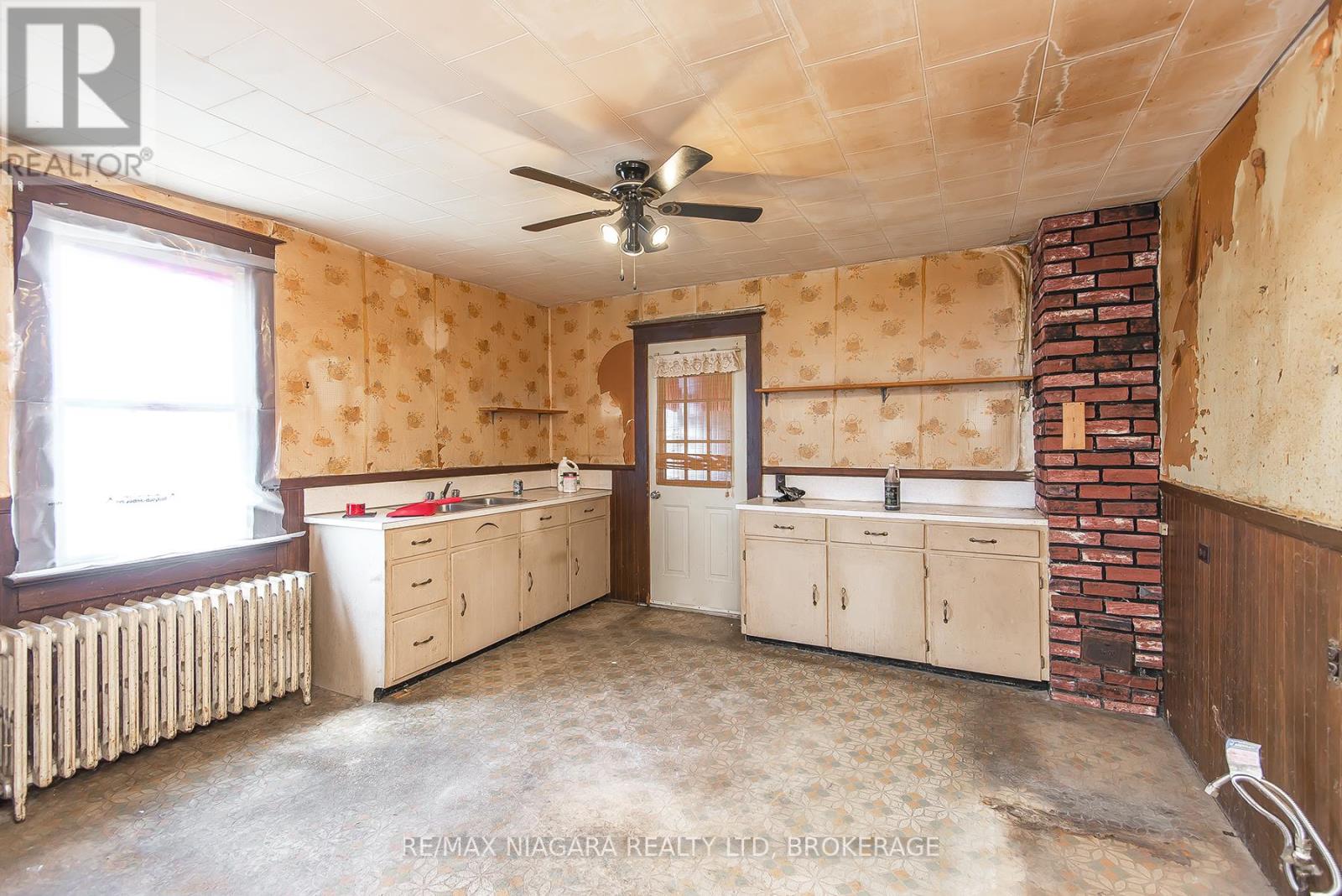 310 Mitchell Street, Port Colborne, Ontario  L3K 1Y8 - Photo 8 - X13235980