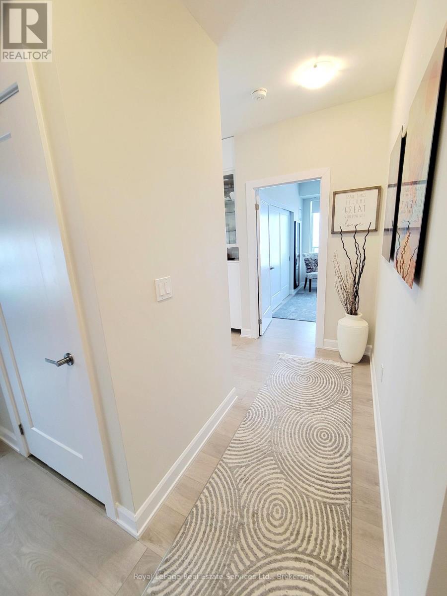 2007 - 3220 William Coltson Avenue, Oakville, Ontario  L6H 7X9 - Photo 5 - W13235876