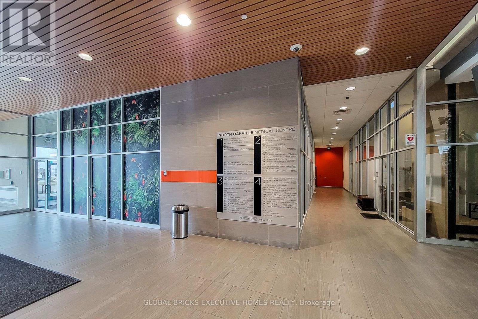 424 - 3075 Hospital Gate, Oakville, Ontario L6M 1M1 - Photo 10 - W12957422