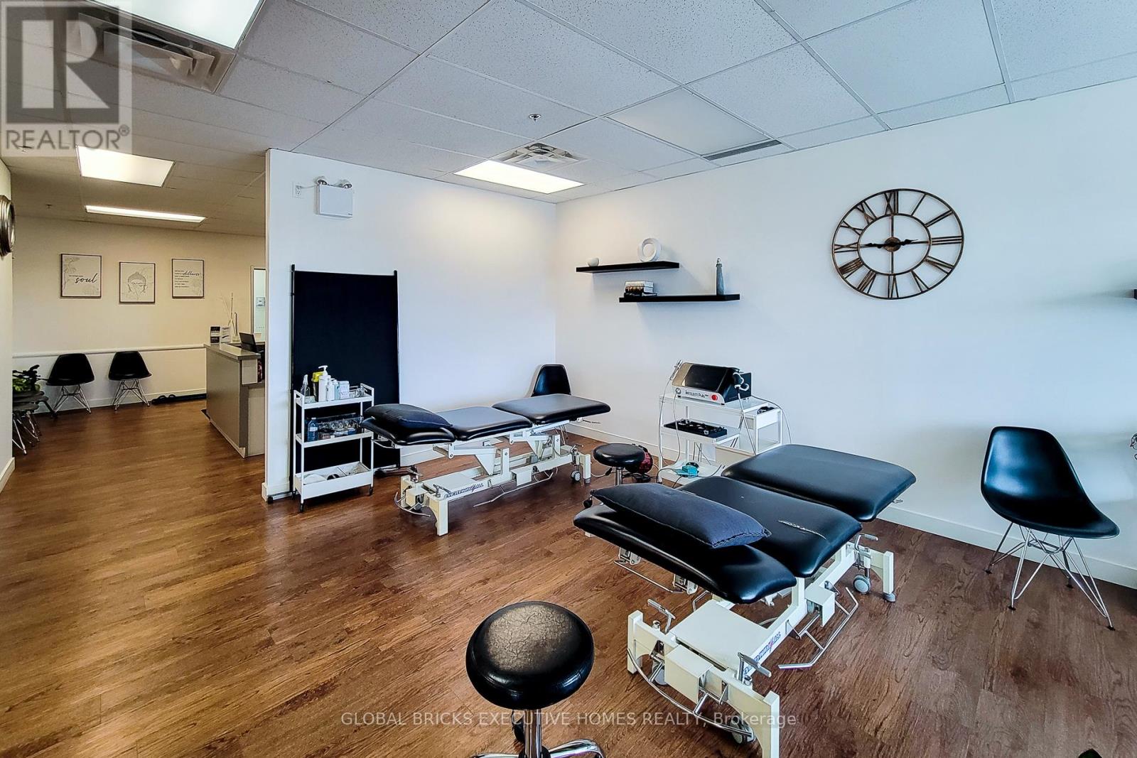 424 - 3075 Hospital Gate, Oakville, Ontario L6M 1M1 - Photo 16 - W12957422