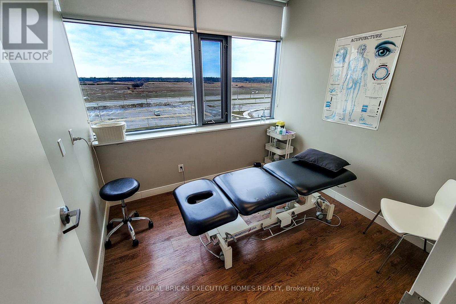 424 - 3075 Hospital Gate, Oakville, Ontario L6M 1M1 - Photo 21 - W12957422