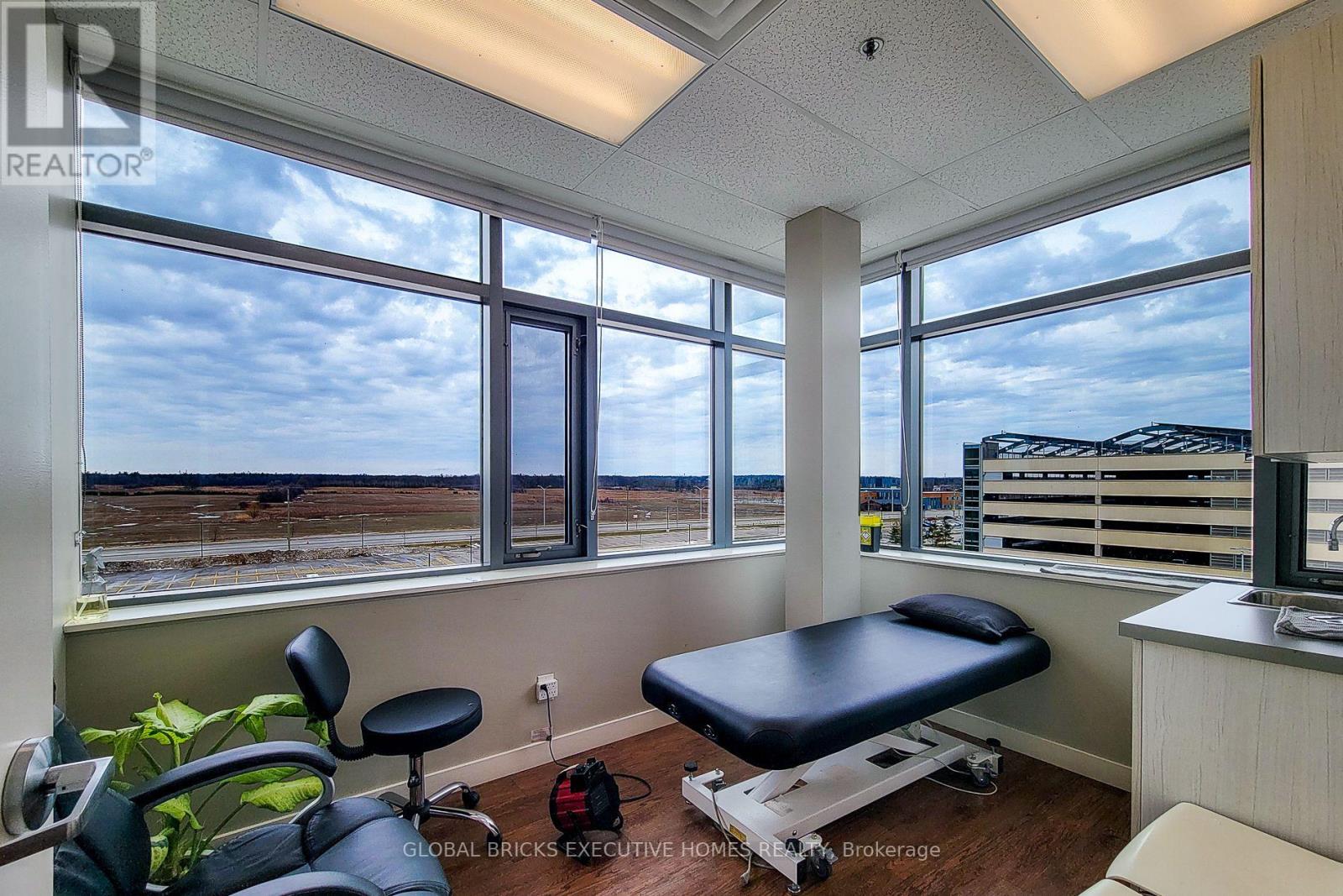 424 - 3075 Hospital Gate, Oakville, Ontario L6M 1M1 - Photo 23 - W12957422