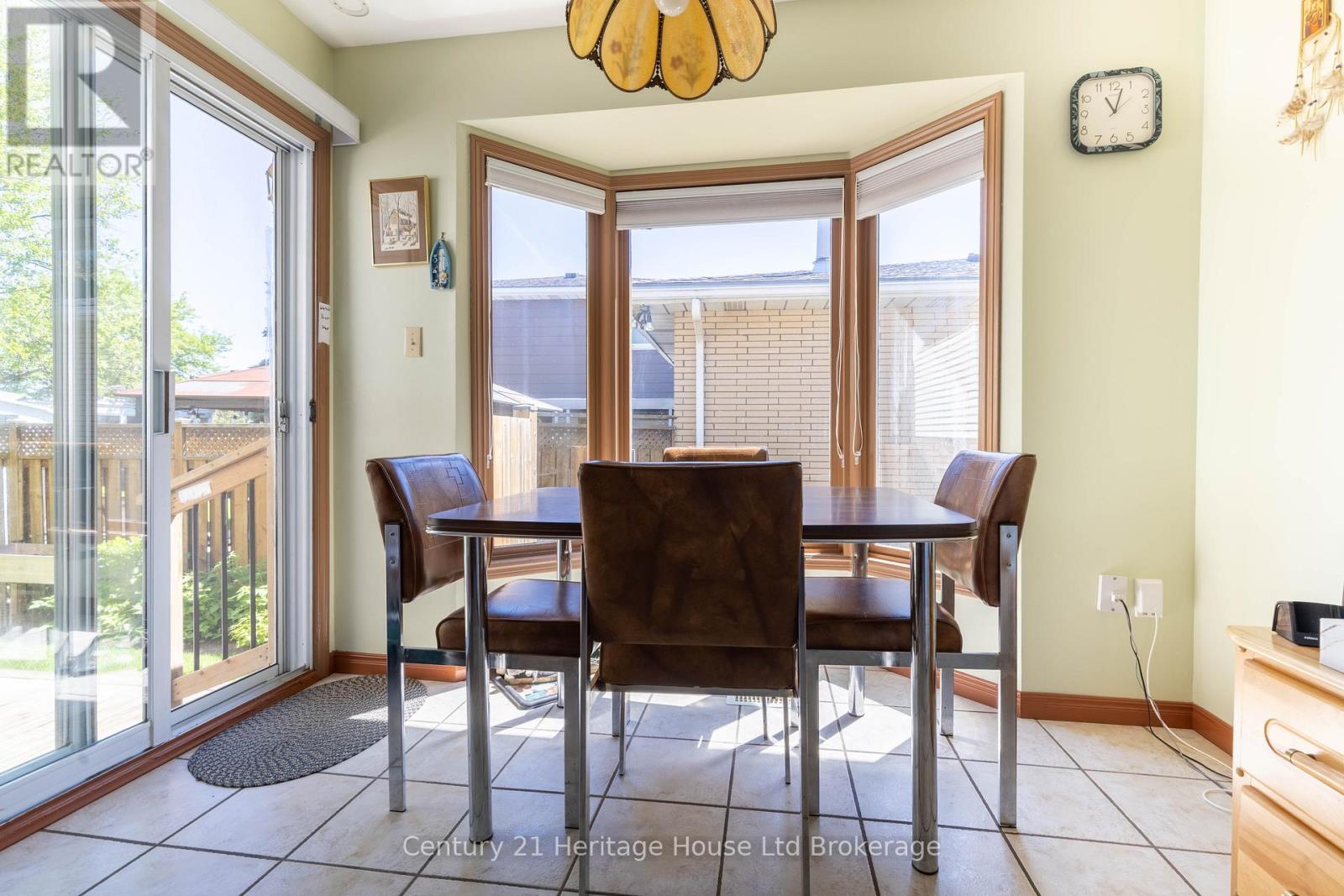 12 Spartan Drive, Brantford, Ontario  N3R 6C7 - Photo 12 - X13235924