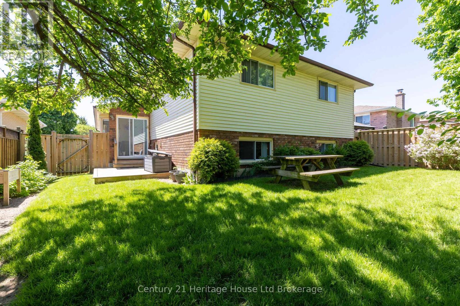 12 Spartan Drive, Brantford, Ontario  N3R 6C7 - Photo 35 - X13235924