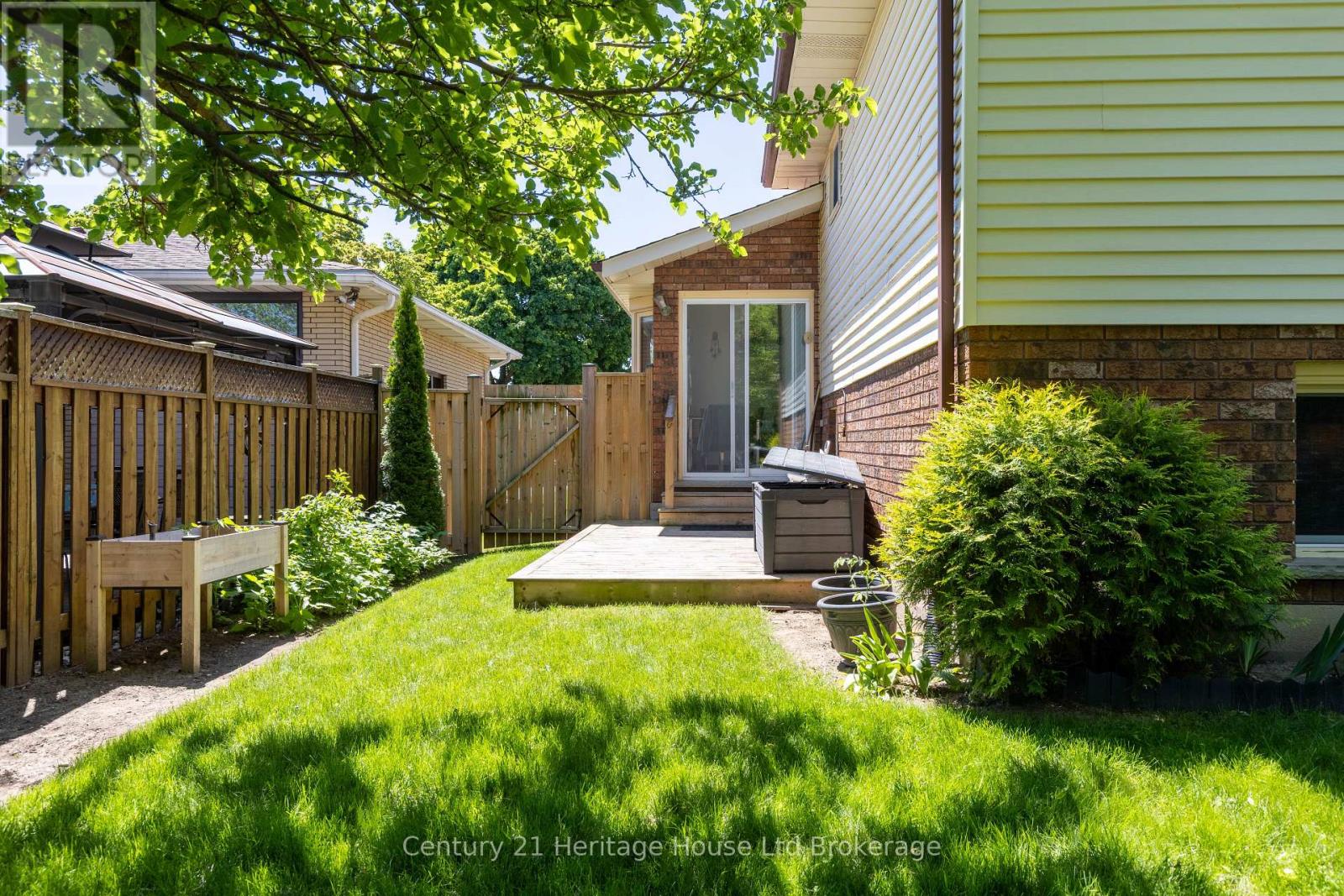 12 Spartan Drive, Brantford, Ontario  N3R 6C7 - Photo 38 - X13235924