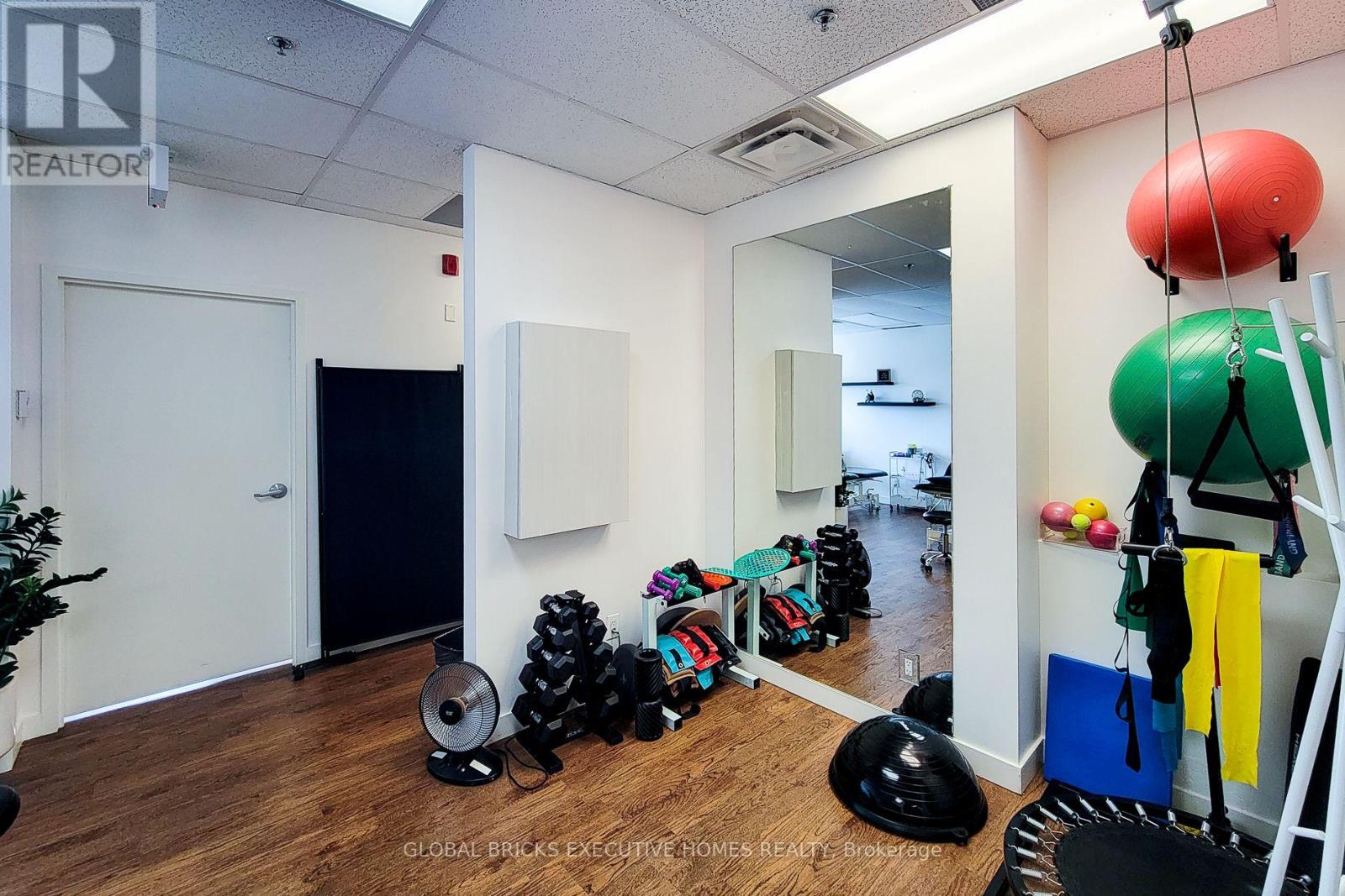 424 - 3075 Hospital Gate, Oakville, Ontario L6M 1M1 - Photo 20 - W12957422