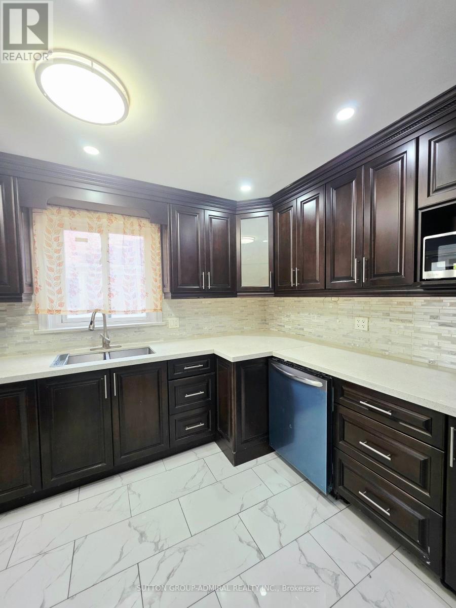 Main Flr - 34 Crocus Drive, Toronto, Ontario  M1R 4S6 - Photo 8 - E13006660