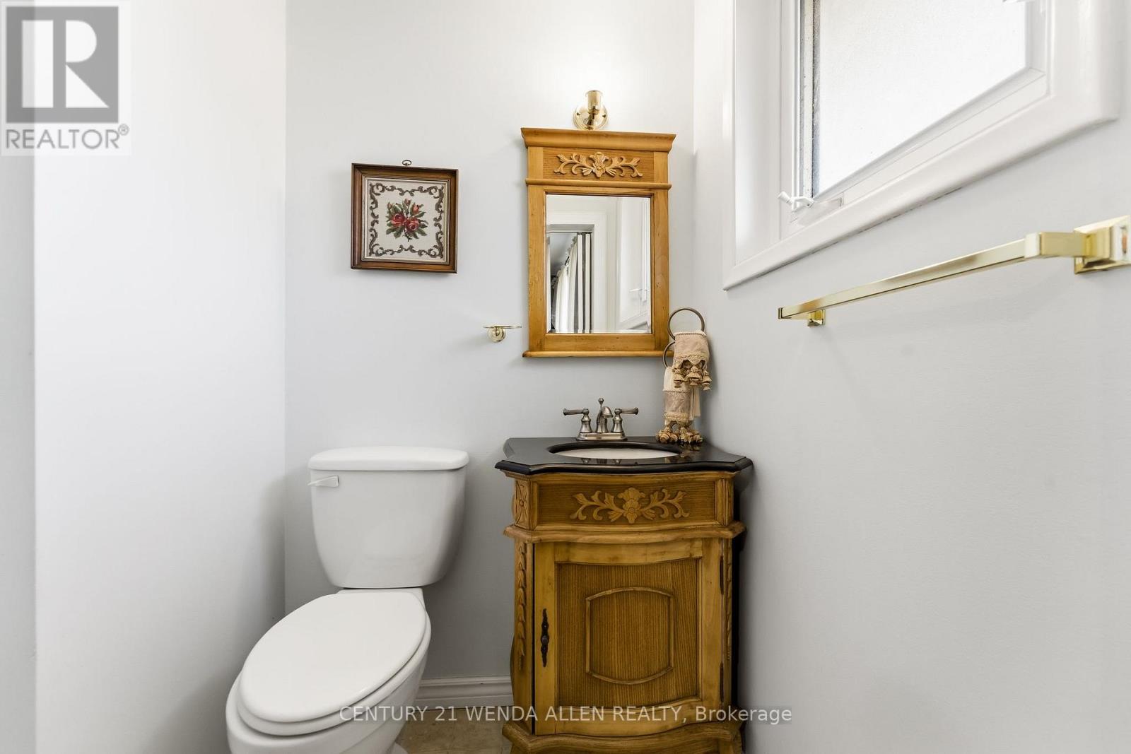 903 Grenoble Boulevard, Pickering, Ontario  L1W 1T9 - Photo 10 - E13235640