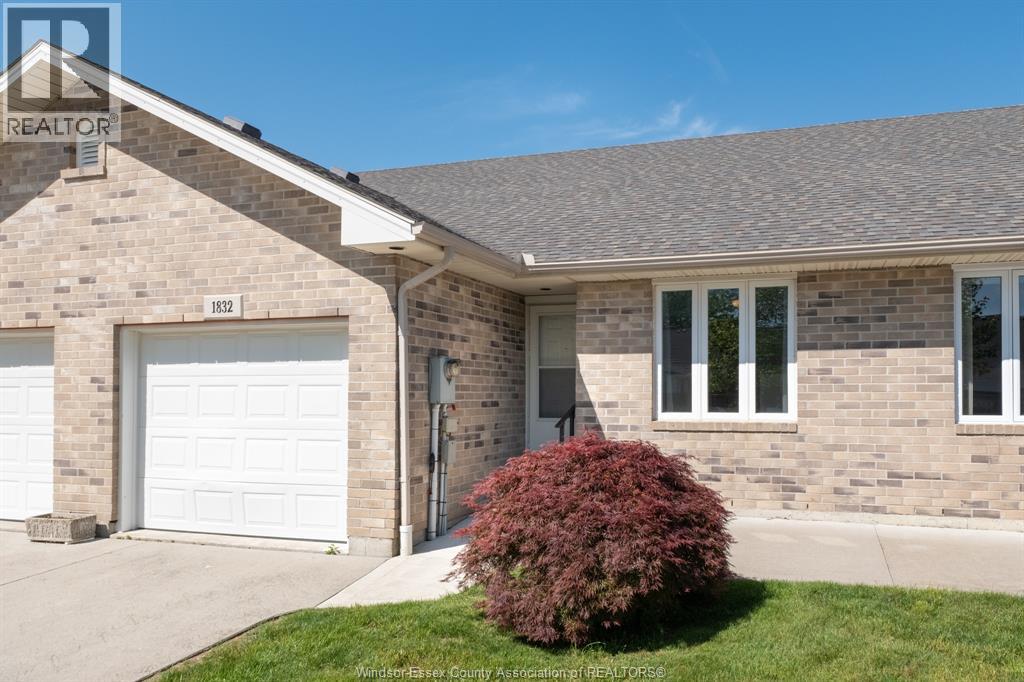 1832 Banwell, Windsor, Ontario  N8P 1X1 - Photo 2 - 26013038