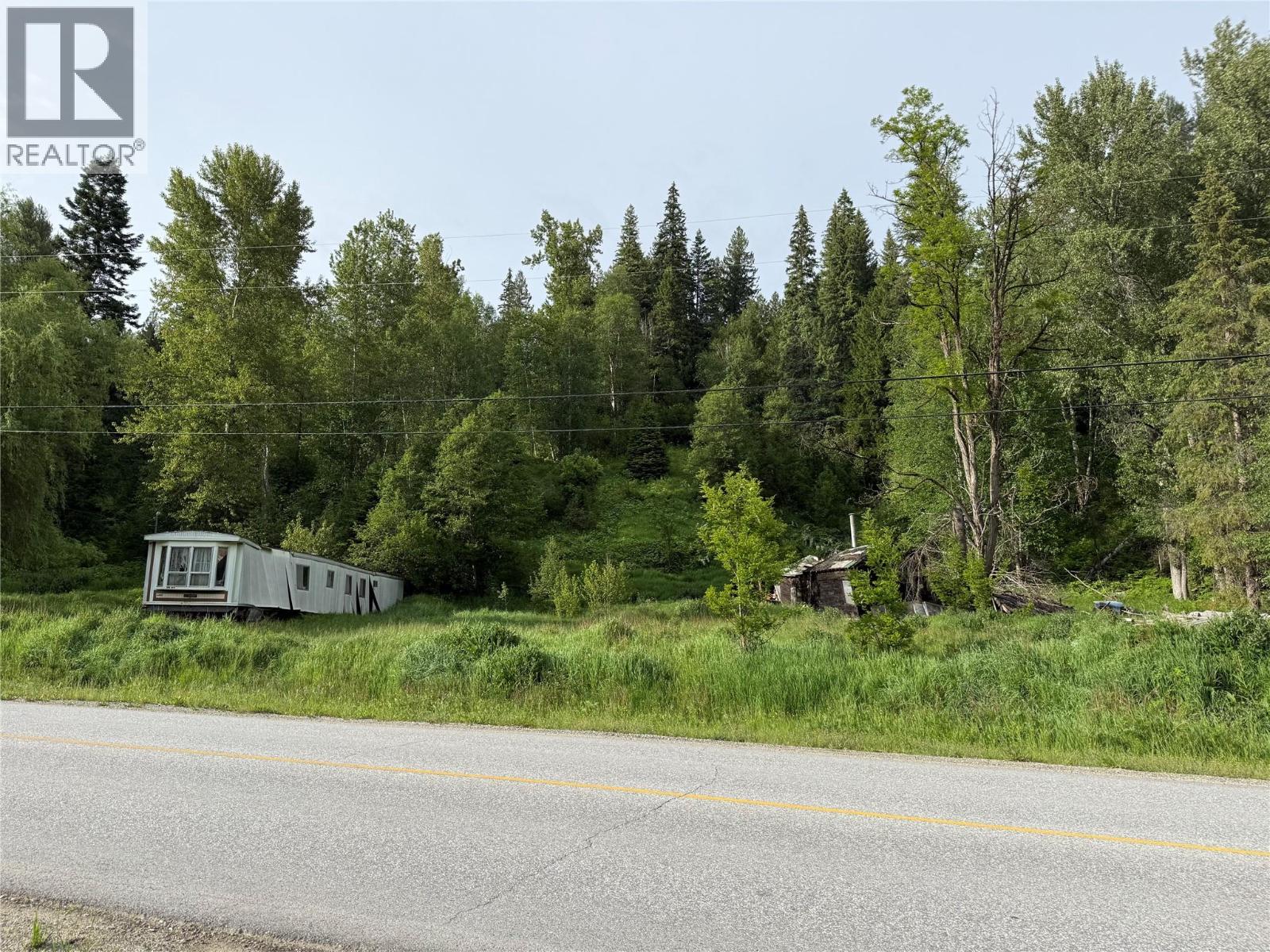 3341 Pass Creek Road, Krestova, British Columbia