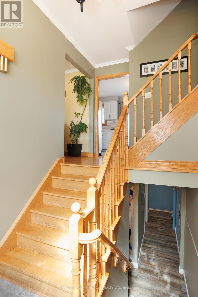 17 Edgewood Drive E, Kawartha Lakes, Ontario  K9V 4W2 - Photo 6 - X13235908