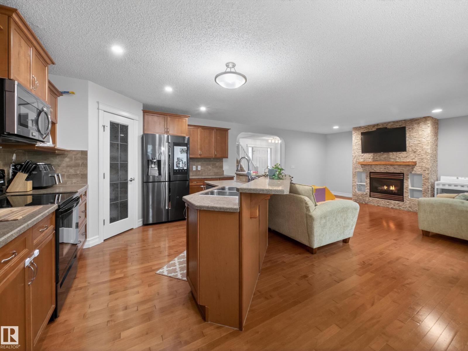 72 Foxboro Ru, Sherwood Park, Alberta  T8A 6N9 - Photo 3 - E4491513
