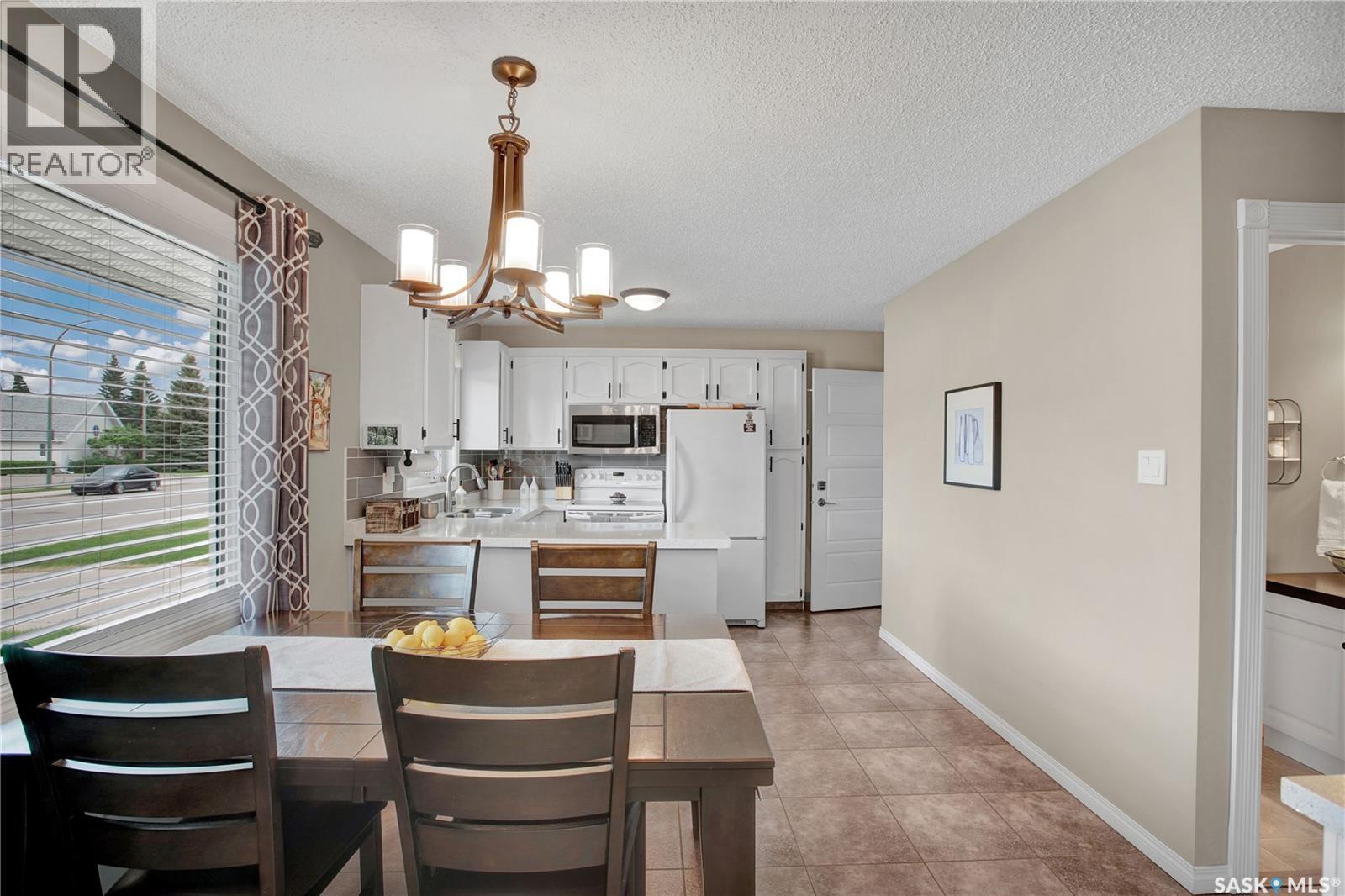 231 Roborecki Crescent, Saskatoon, Saskatchewan  S7K 5L1 - Photo 7 - SK038064
