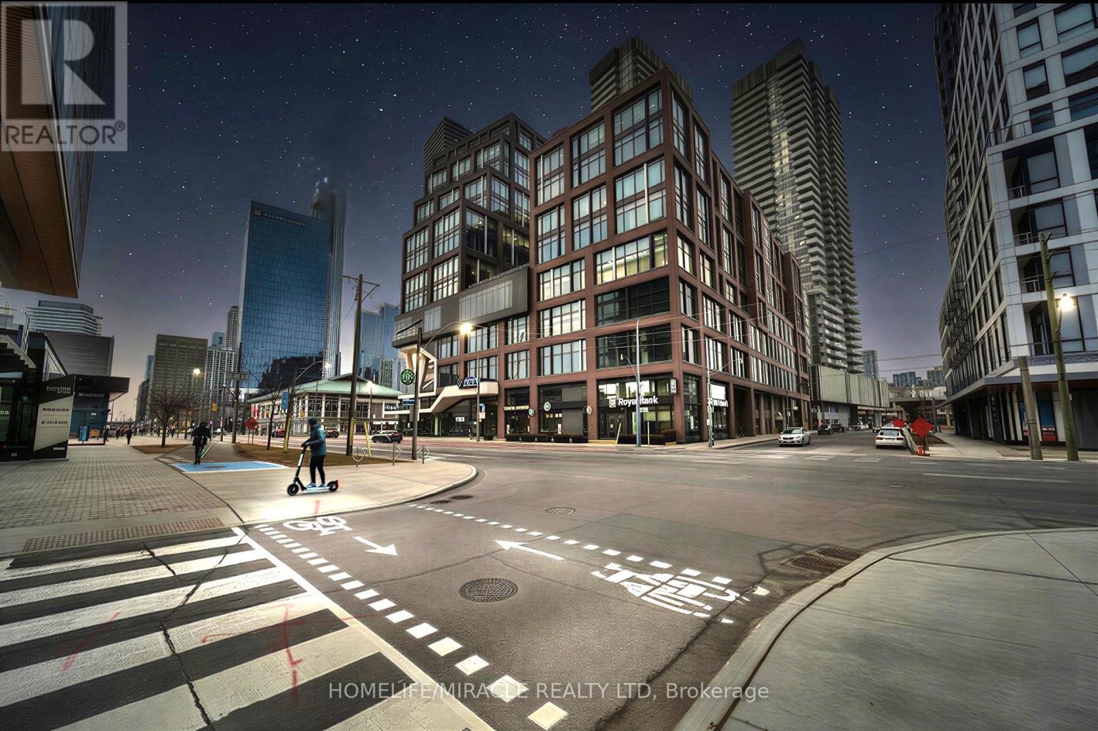 721 - 130 Queens Quay E, Toronto, Ontario  M5A 3Y5 - Photo 2 - C13235826