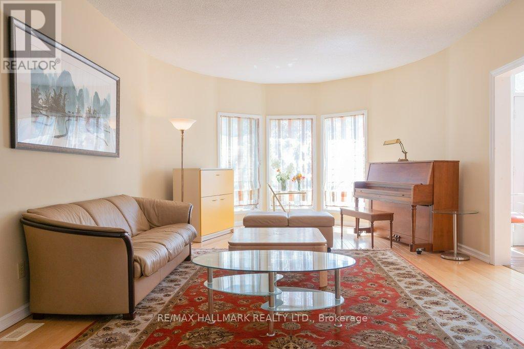 13 Ballyconnor Court, Toronto, Ontario  M2M 4C5 - Photo 11 - C13236036