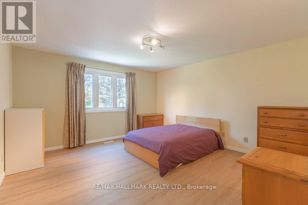 13 Ballyconnor Court, Toronto, Ontario  M2M 4C5 - Photo 22 - C13236036