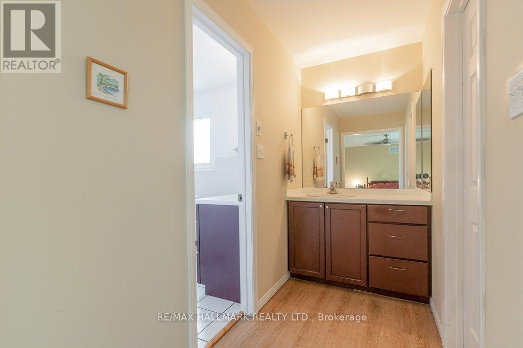 13 Ballyconnor Court, Toronto, Ontario  M2M 4C5 - Photo 28 - C13236036