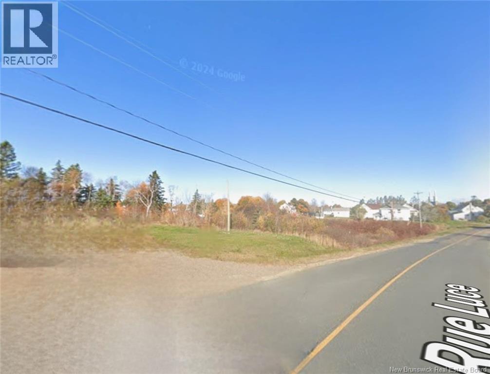 3659 Rue Luce, Tracadie, New Brunswick  E1X 1B4 - Photo 3 - NB133780