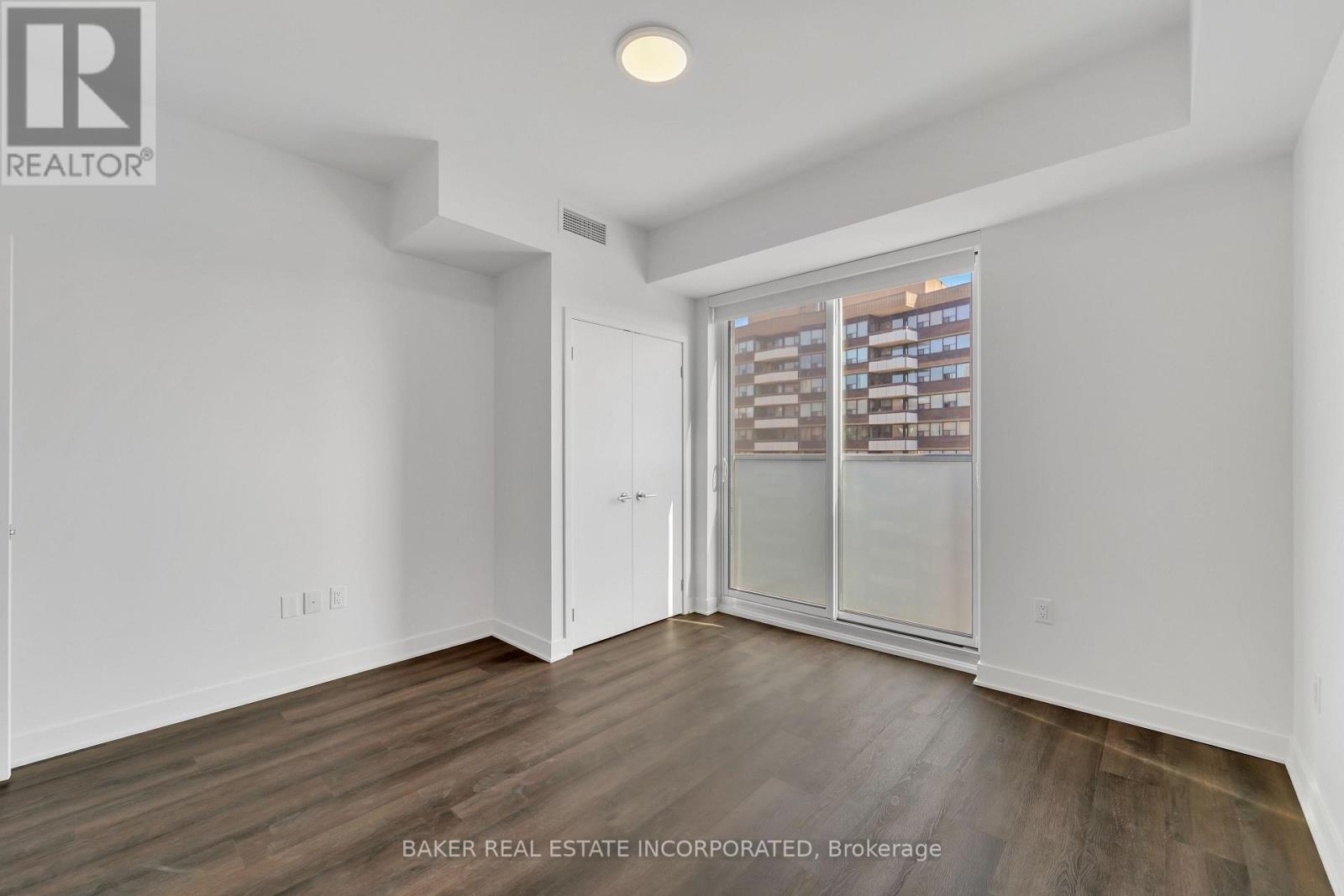 1407 - 3030 Pharmacy Avenue, Toronto, Ontario  M1W 2N7 - Photo 4 - E13235760