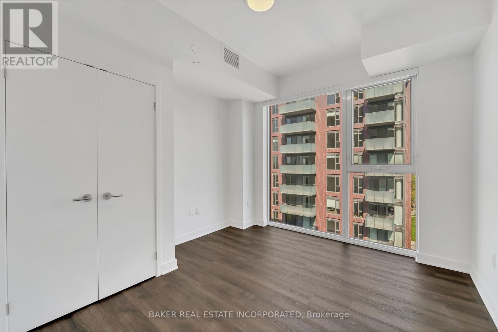 1407 - 3030 Pharmacy Avenue, Toronto, Ontario  M1W 2N7 - Photo 5 - E13235760