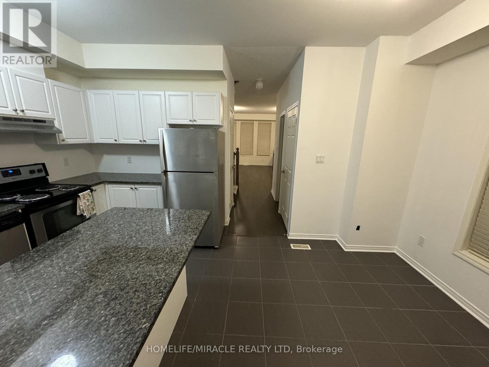70 Harwood Avenue N, Ajax, Ontario  L1T 0P4 - Photo 12 - E13235794