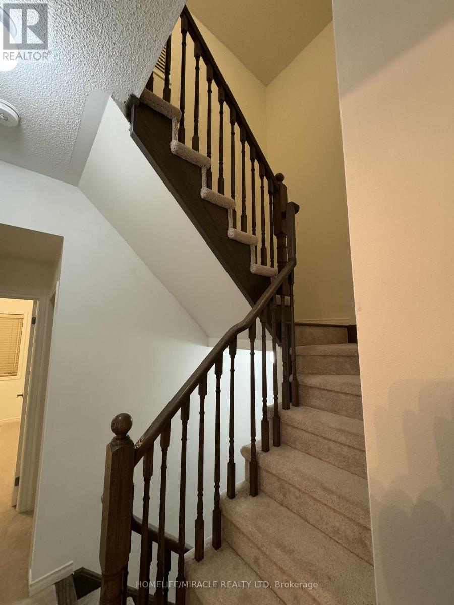 70 Harwood Avenue N, Ajax, Ontario  L1T 0P4 - Photo 28 - E13235794