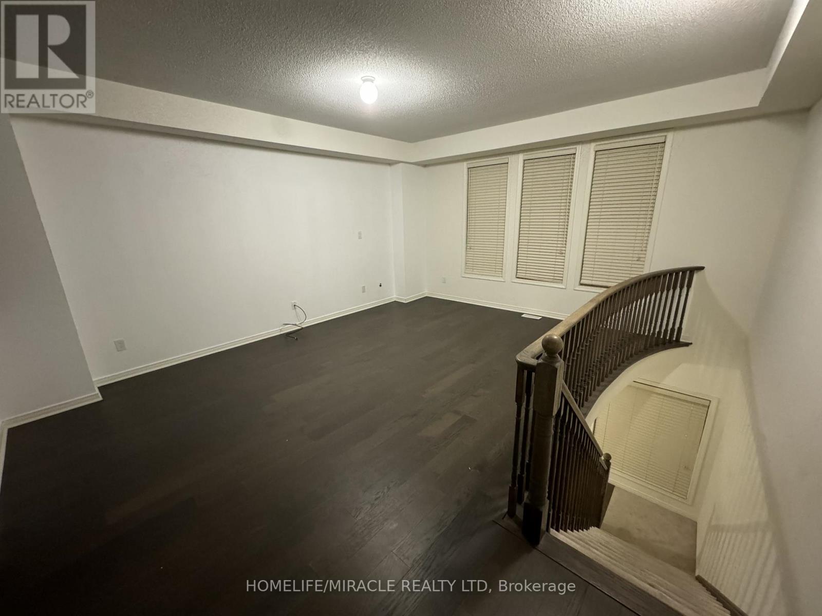 70 Harwood Avenue N, Ajax, Ontario  L1T 0P4 - Photo 9 - E13235794