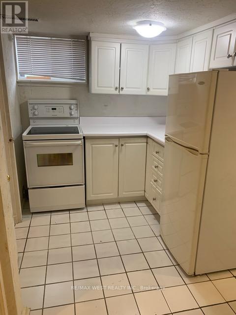 Lower - 730 Logan Avenue, Toronto, Ontario  M4K 3C6 - Photo 9 - E13235824