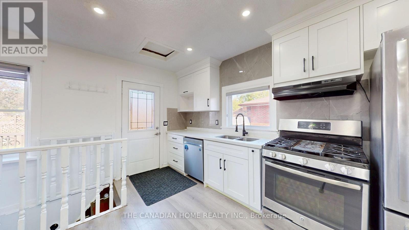 538 Wilson Road S, Oshawa, Ontario  L1H 6E2 - Photo 17 - E13235988